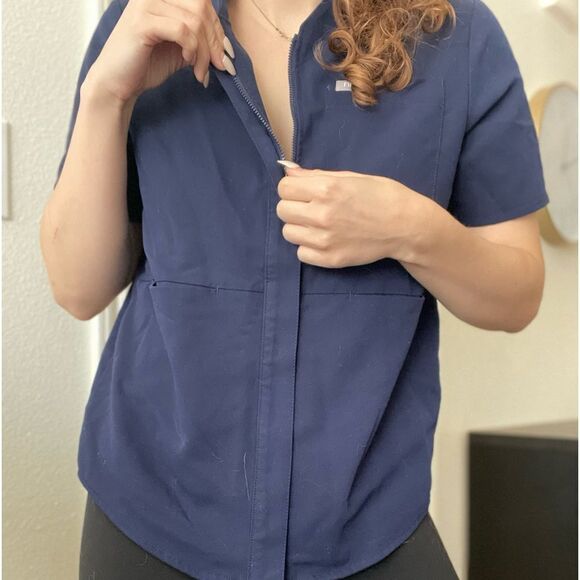 Figs Masaya Scrub Zip Up Short Sleeve Shirt Jacket Sz XS in navy - Picture 4 of 5